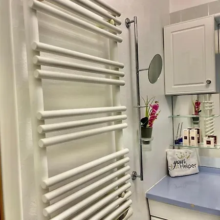 L'eburneen Yourhosthelper Apartmán