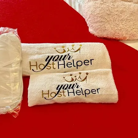 L'eburneen Yourhosthelper *