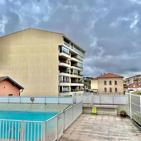 L'eburneen Apartment *